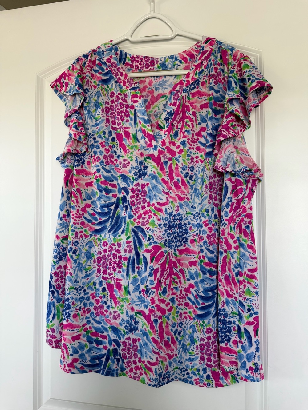 Floral Ruffle Sleeve V-Neck Women's Top in Pink & Blue